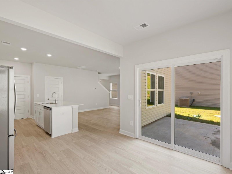 Property image 5 of 825 Landward Court in Creek Ridge, Spartanburg, SC 29301