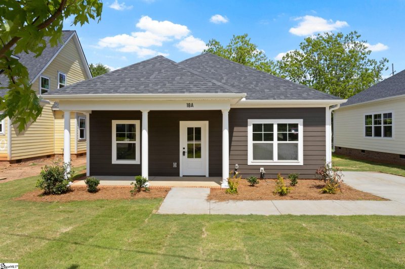 18A N Georgia Avenue