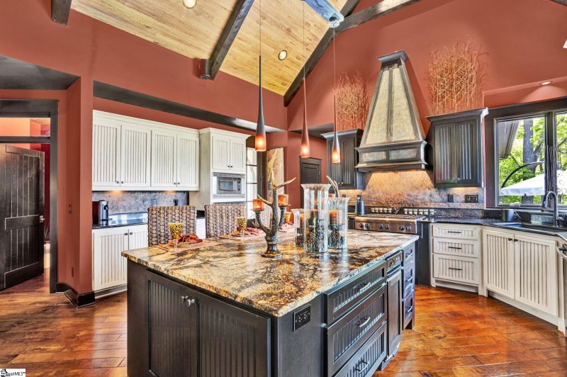 Property image 4 of 2 Sharptop Way in The Cliffs at Glassy, Landrum, SC 29356