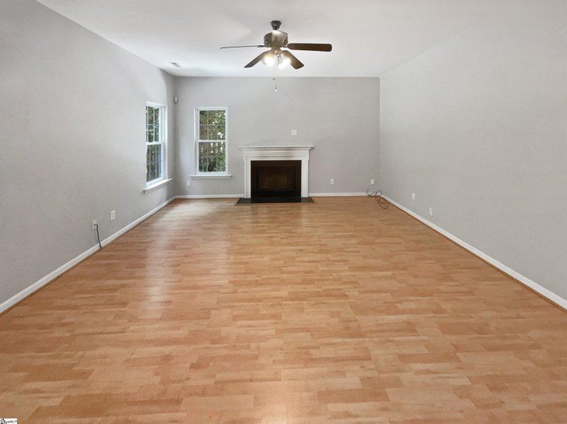 Property image 3 of 102 Thurber Way in Orchard Farms, Simpsonville, SC 29681