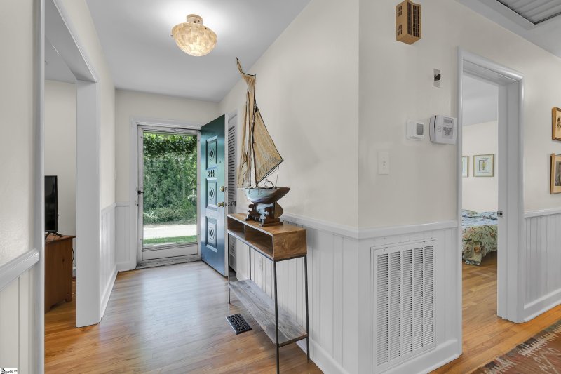 Property image 2 at 244 Greengate Lane, Spartanburg, SC 29307