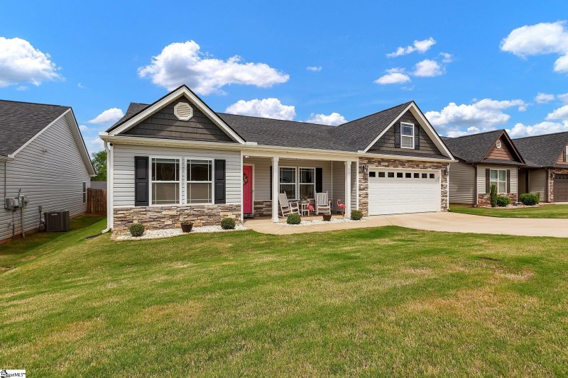 Property image 2 at 301 Highland Springs Loop, Inman, SC 29349