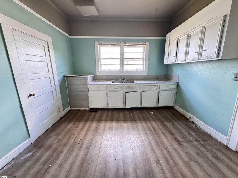 Property image 5 at 14 19th Street, Greer, SC 29651