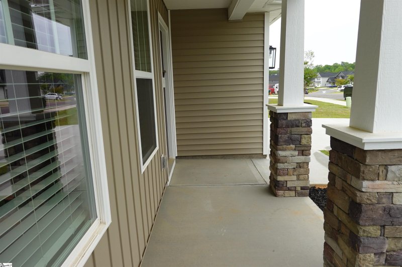 Property image 3 of 414 River Trace Loop in River Trace, Simpsonville, SC 29680