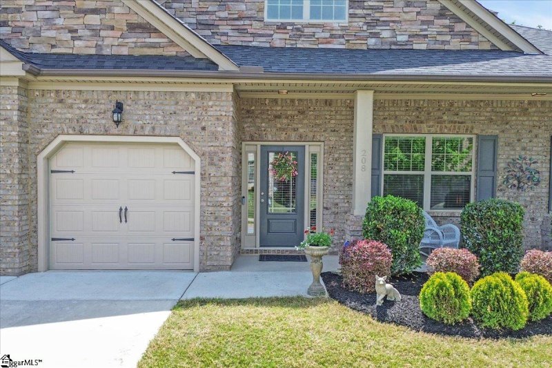 Property image 4 at 208 Ashcroft Lane, Simpsonville, SC 29681
