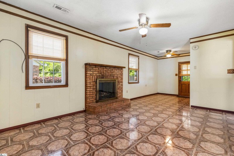 Property image 4 at 2028 Haven Court, Boiling Springs, SC 29316