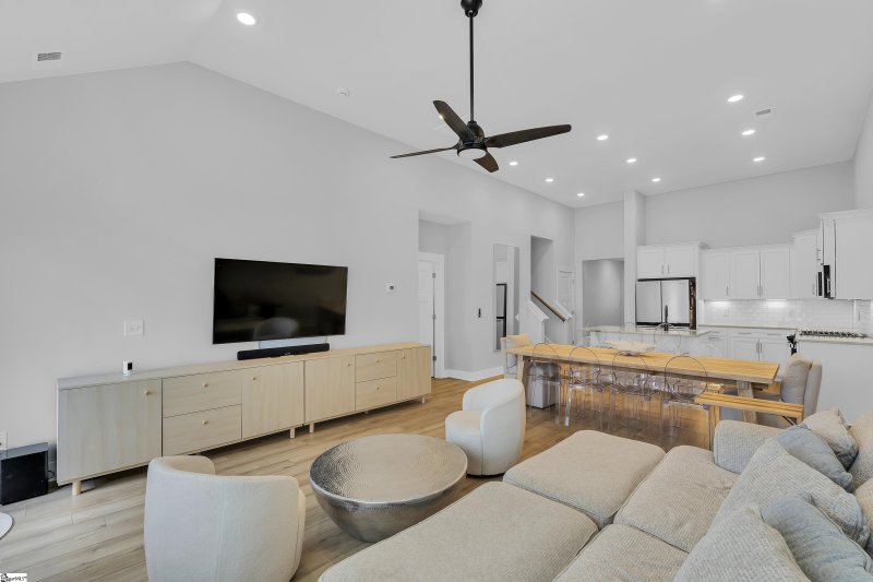 Property image 5 at 415 Ambleside Lane, Greenville, SC 29605