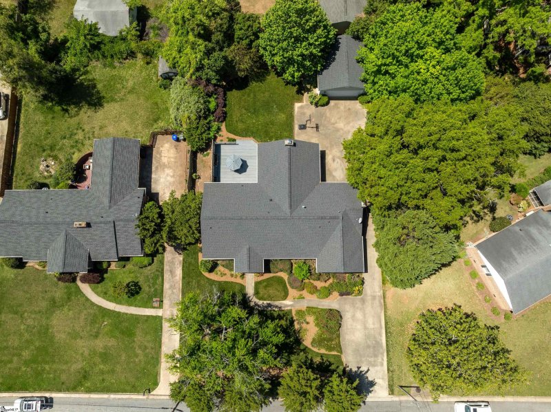 Property image 3 at 810 Wembley Road, Greenville, SC 29607