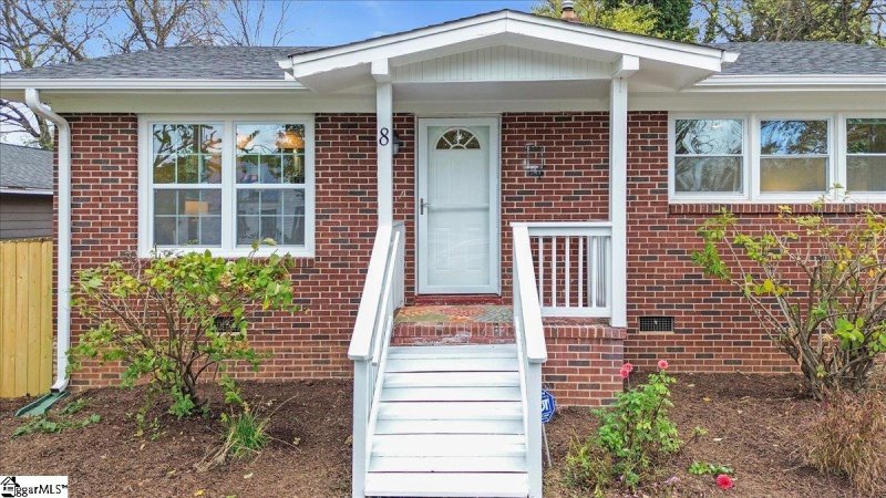 Property image 2 at 8 Queen Aly Alley, Greenville, SC 29611