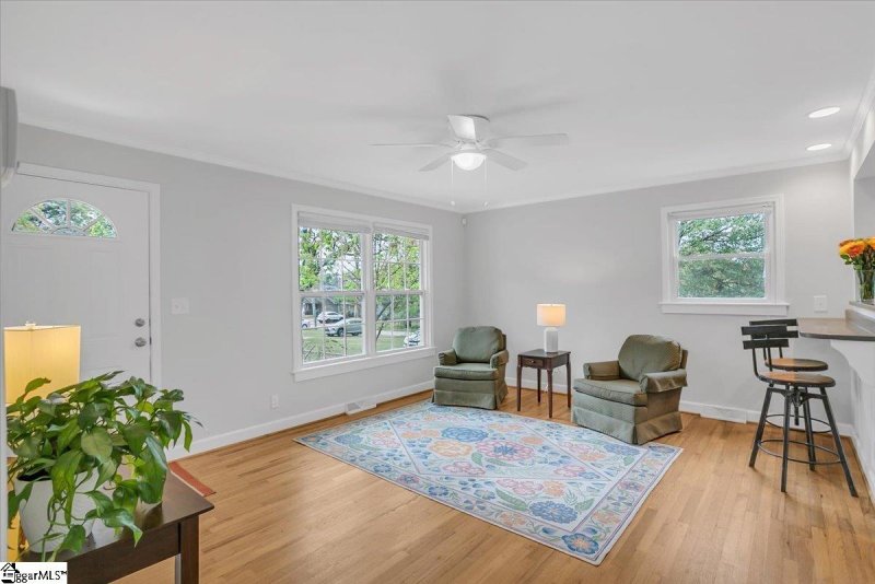 Property image 3 at 8 Queen Aly Alley, Greenville, SC 29611