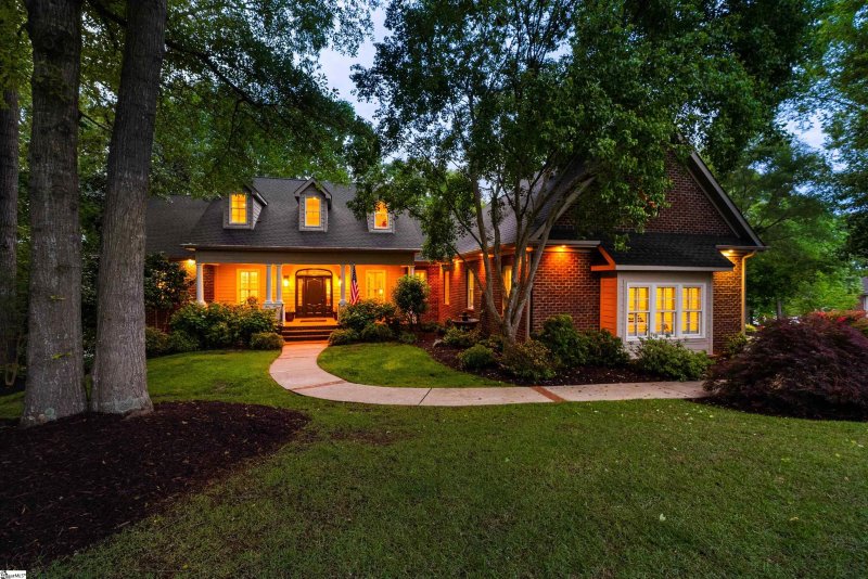 Property image 2 of 201 King Eider Way in Hammond Pointe, Taylors, SC 29687