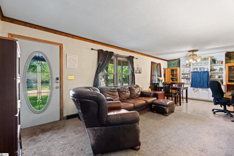 Property image 5 at 107 Benjamin Avenue, Greer, SC 29651