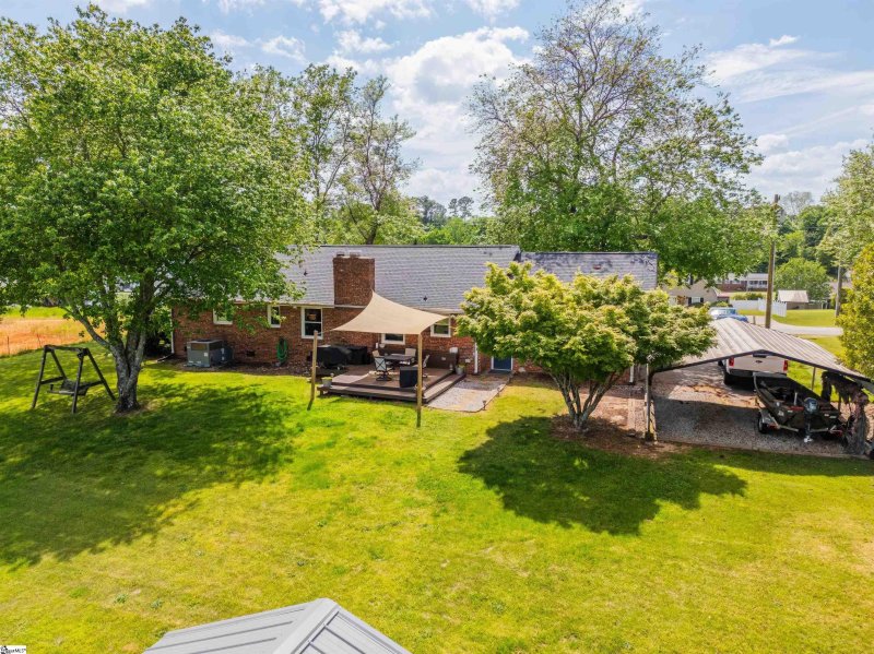 Property image 2 at 147 Daniel Drive, Easley, SC 29642