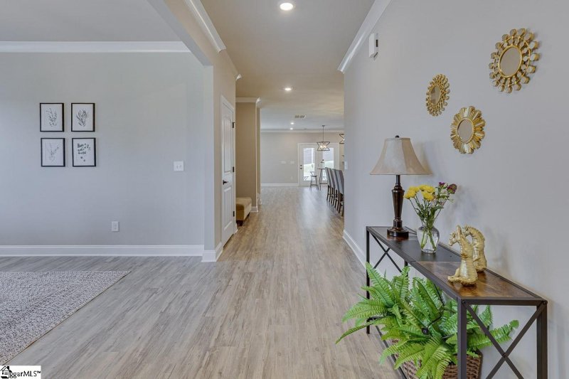 Property image 2 at 709 Whitemarsh Avenue, Simpsonville, SC 29680