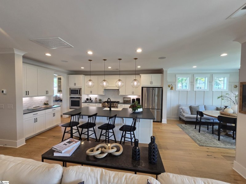 Property image 2 at 517 Tallman Drive, Fountain Inn, SC 29644