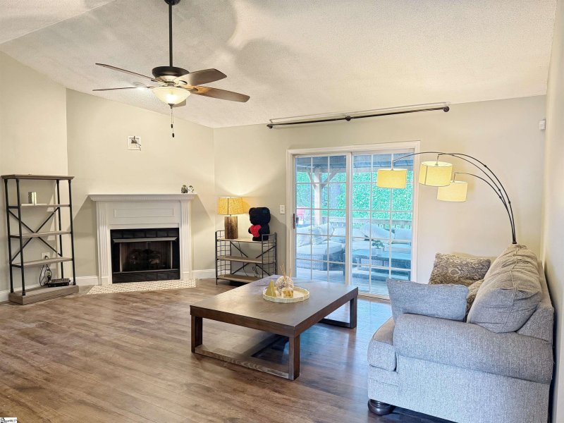 Property image 5 at 16 Anson Court, Simpsonville, SC 29681