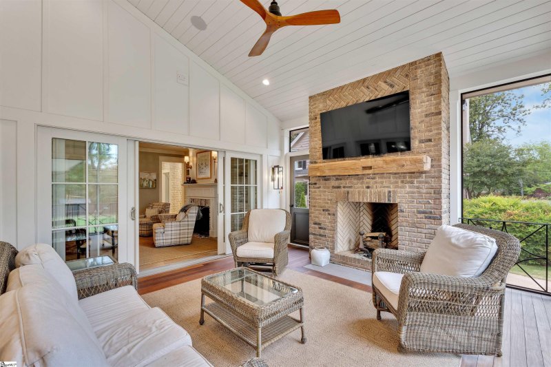 Property image 4 at 312 Crescent Avenue, Greenville, SC 29605