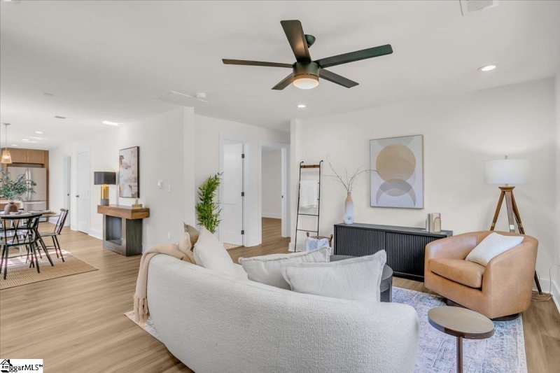 Property image 5 at 14 Pleasant Ridge Avenue, Greenville, SC 29605