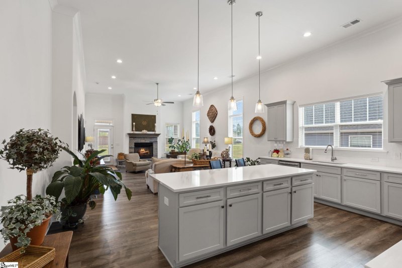 Property image 5 of 504 Alan Jeffrey Avenue in Asher Farms, Greer, SC 29651