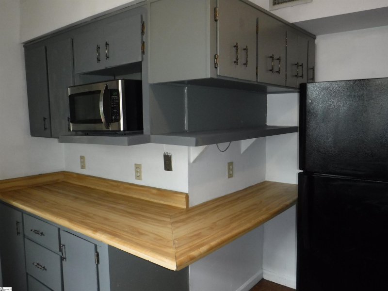 Property image 3 of 31 Summercreek Drive in Fernwood, Spartanburg, SC 29307