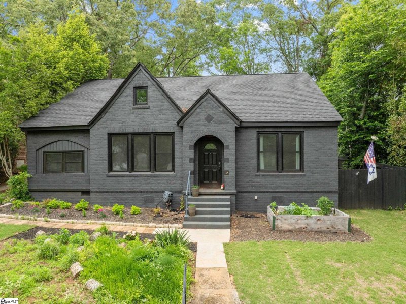 113 Gallivan Street