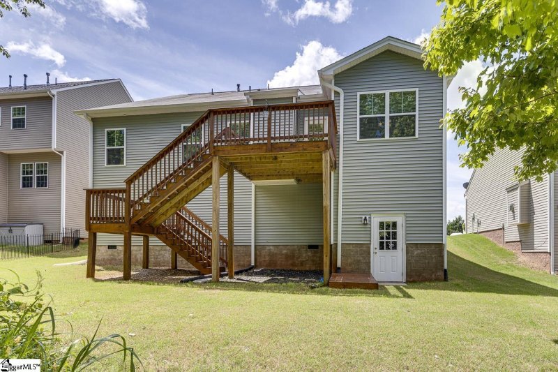 Property image 4 at 325 Castleton Circle, Boiling Springs, SC 29316