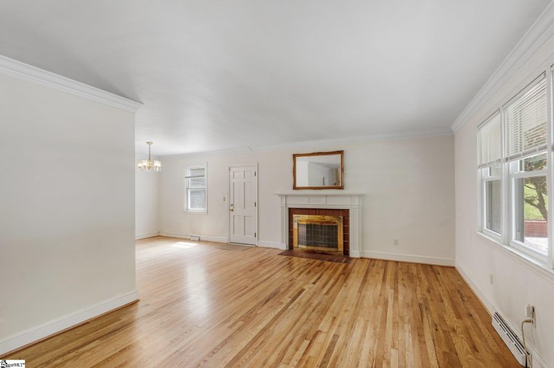 Property image 5 at 28 Lullwater Road, Greenville, SC 29607