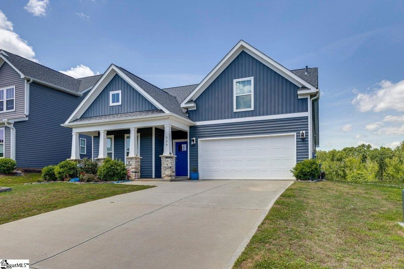 Property image 3 at 229 Foxbank Circle, Greer, SC 29651