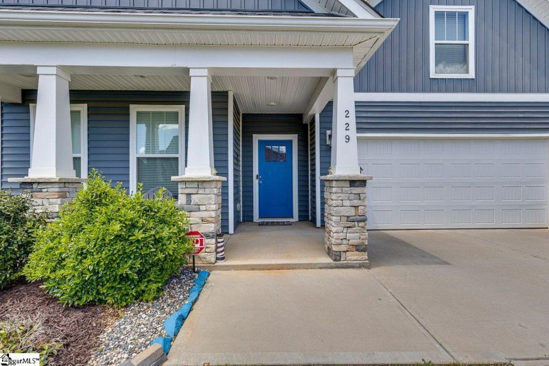 Property image 4 at 229 Foxbank Circle, Greer, SC 29651