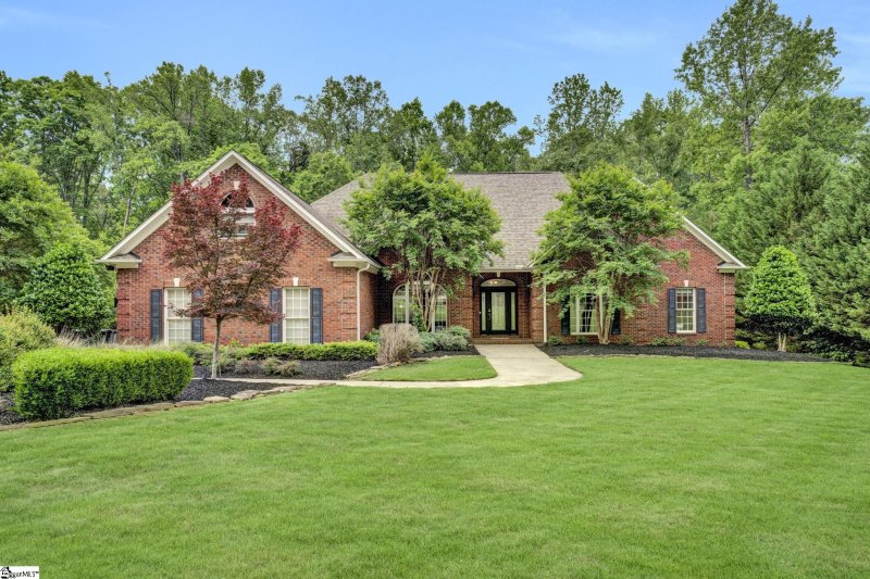 881 Inverness Circle