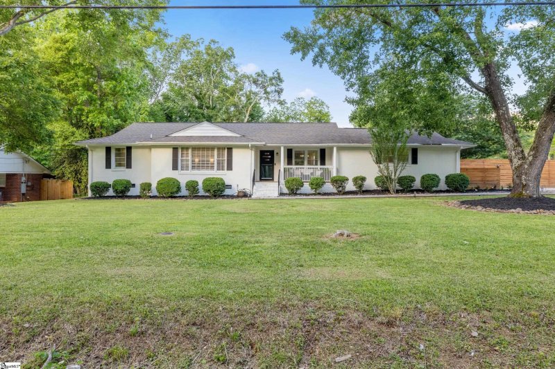 Property image 2 of 500 Hunts Bridge Road in Western Hills, Greenville, SC 29617