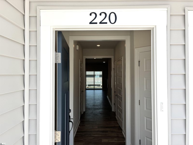 Property image 2 at 220 Crimson Tree Court, Greenville, SC 29607