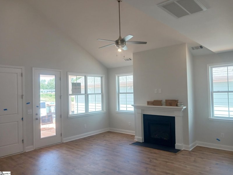 Property image 5 of 204 Nicolet Drive in The Settlement, Simpsonville, SC 29681