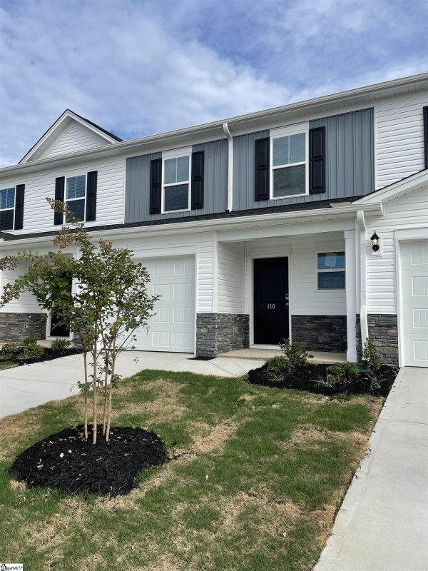 Property image 2 at 120 Cillian Street, Fountain Inn, SC 29644