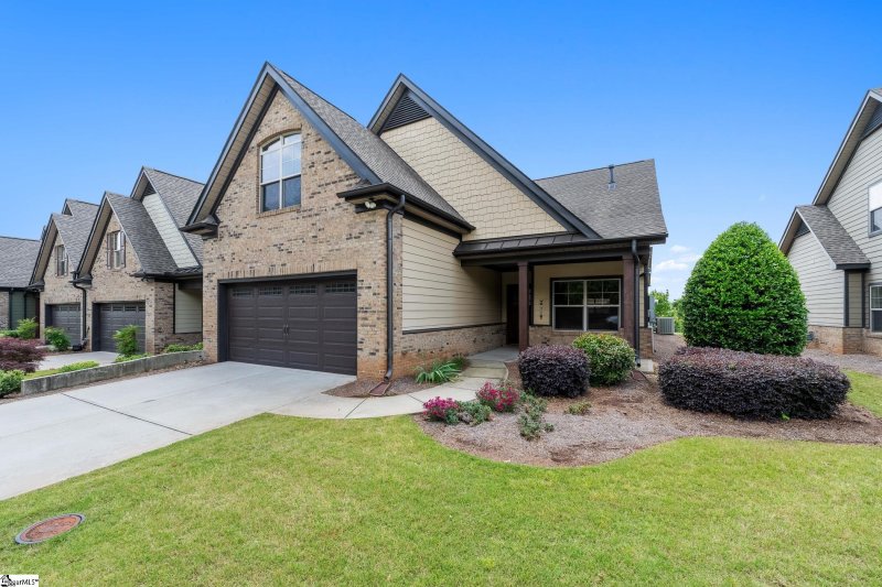 The Townes at Thornblade, Greer Community