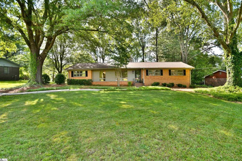 Property image 3 at 200 Lavonne Avenue, Easley, SC 29642