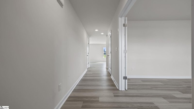 Property image 4 at 122 Elgin Drive, Laurens, SC 29360