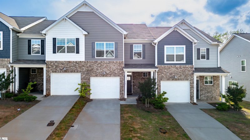 Property image 2 at 307 E Compass Way, Easley, SC 29640