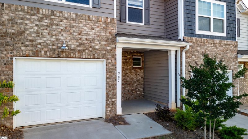 Property image 3 at 307 E Compass Way, Easley, SC 29640