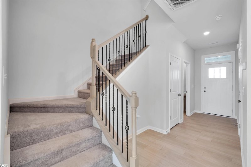 Property image 4 at 307 E Compass Way, Easley, SC 29640