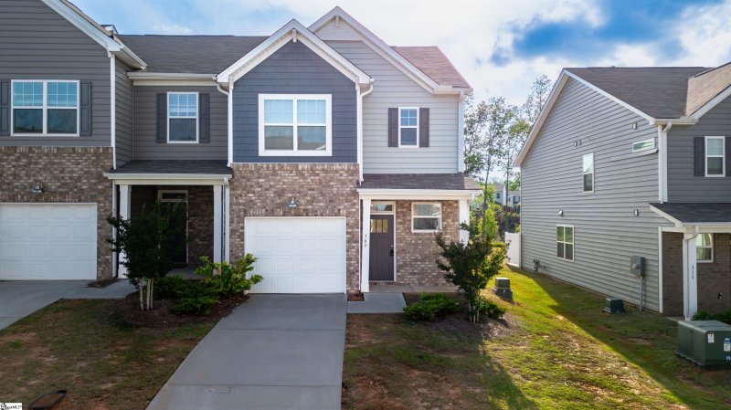 Property image 2 of 309 E Compass Way in North View, Easley, SC 29640