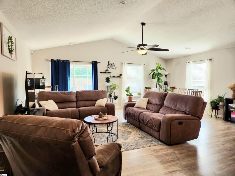 Property image 3 at 237 Ashley Danielle Drive, Duncan, SC 29334