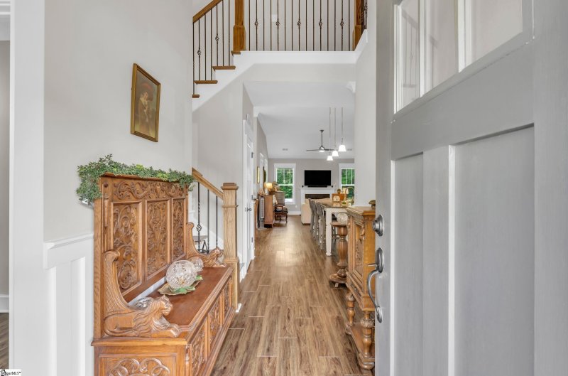 Property image 2 at 107 Summer Oak Lane, Simpsonville, SC 29680