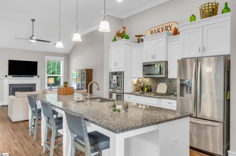 Property image 5 at 107 Summer Oak Lane, Simpsonville, SC 29680