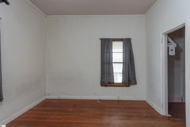 Property image 5 at 33 Henry Street, Greenville, SC 29605