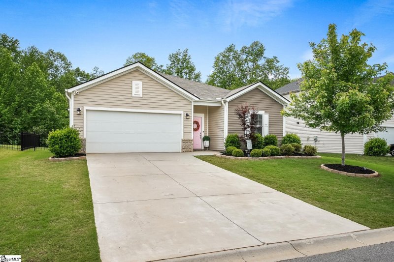 Property image 3 at 206 Walking Stick Way, Pelzer, SC 29669