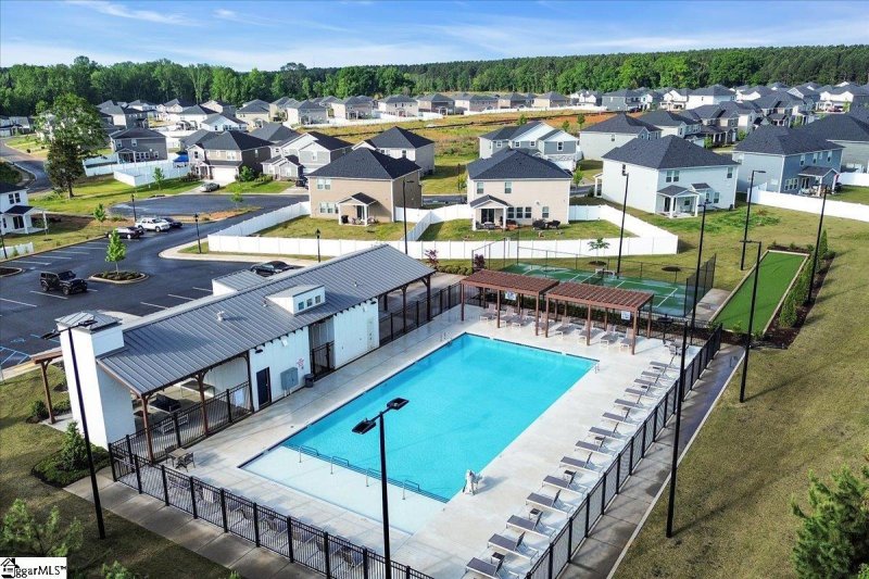 Property image 5 of 204 Hazelcroft Drive in Wexford Park, Fountain Inn, SC 29644