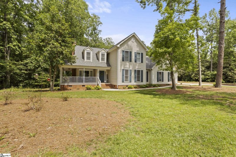 202 Shadow Oaks Drive