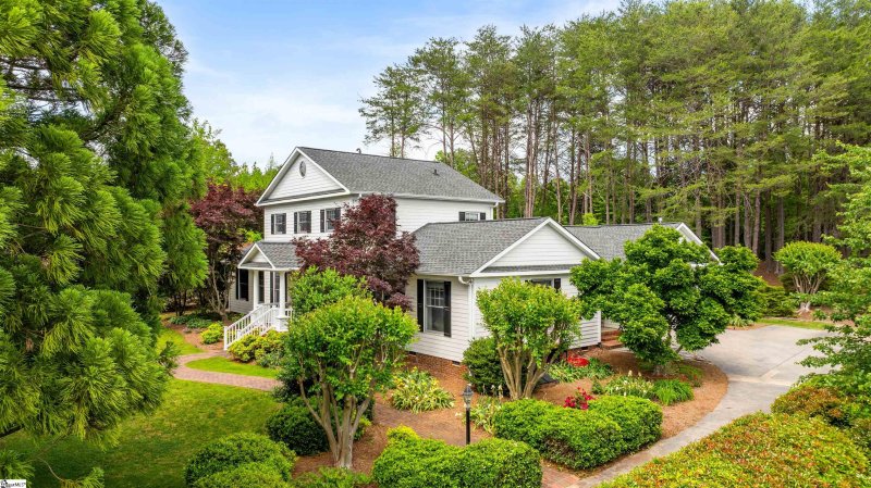 Property image 2 at 216 Saint Andrews Boulevard, Campobello, SC 29322