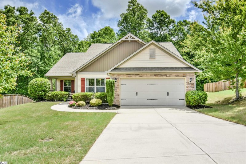 Property image 2 at 3 Wisner Court, Simpsonville, SC 29681